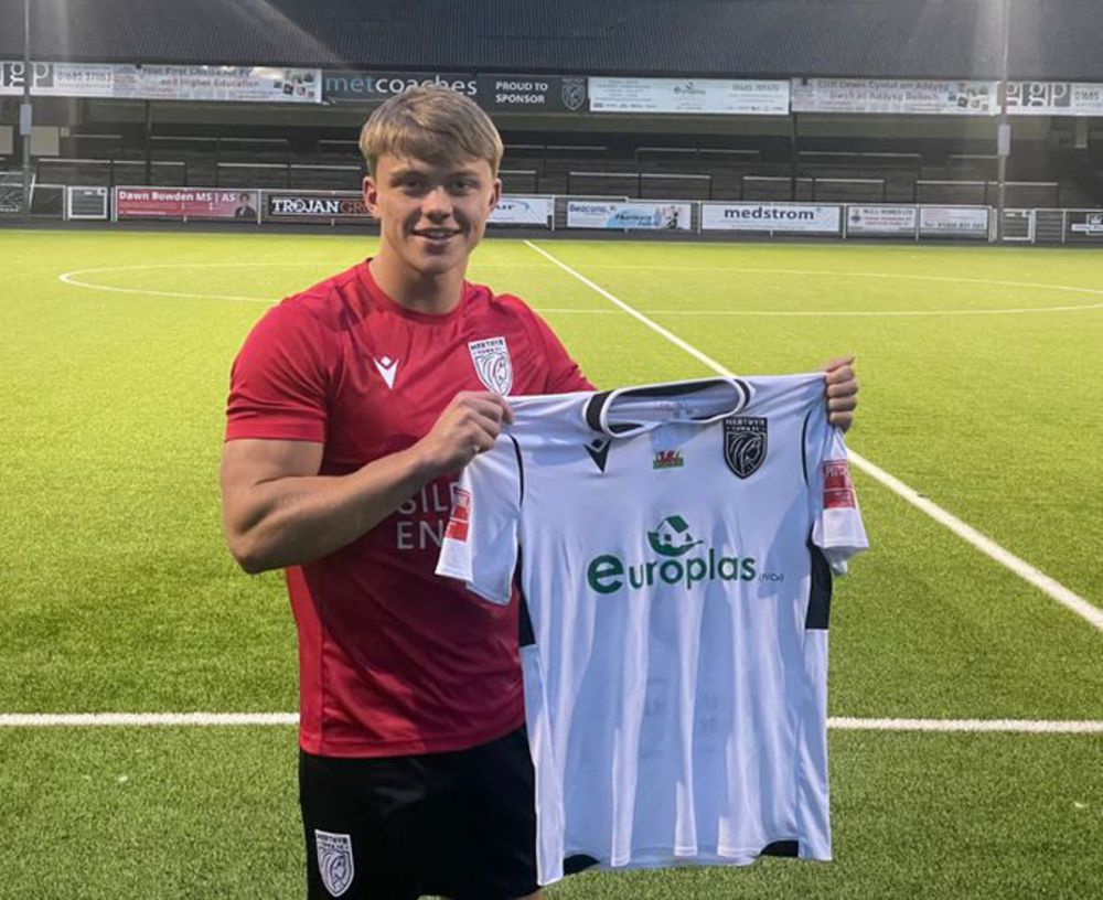 (Photo: Merthyr Town FC)