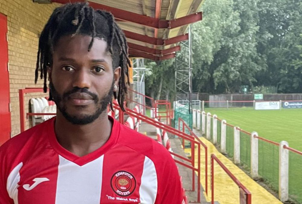 Abdou Cole signs